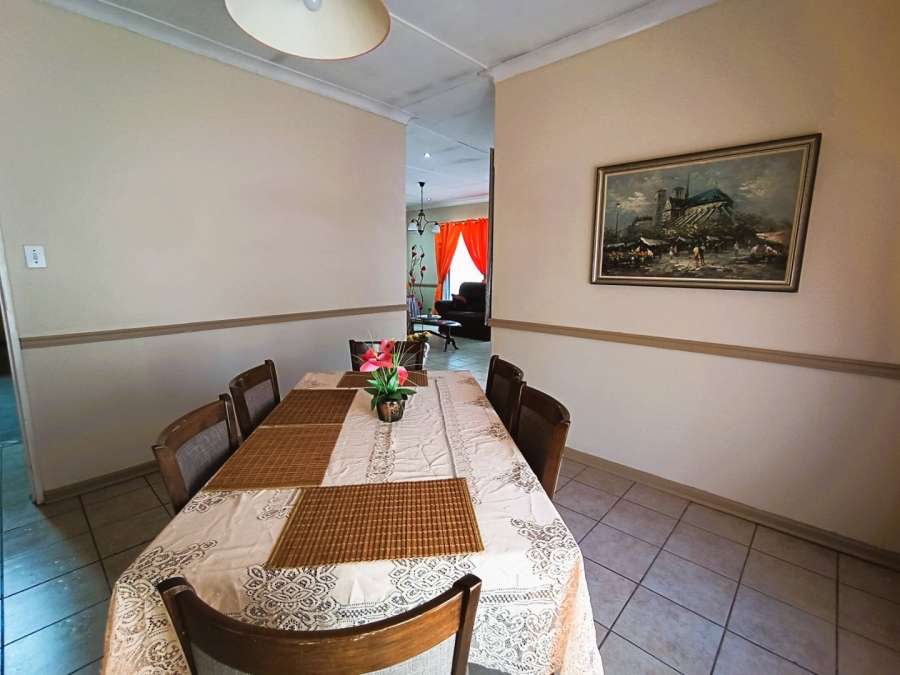 3 Bedroom Property for Sale in Uitsig Free State